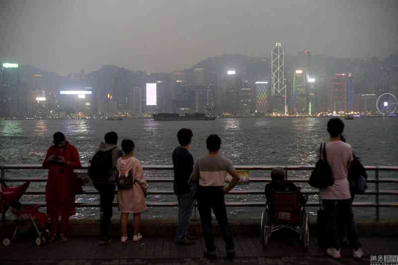 Hong Kong’s Air is Now Filled with Smog Blown From China