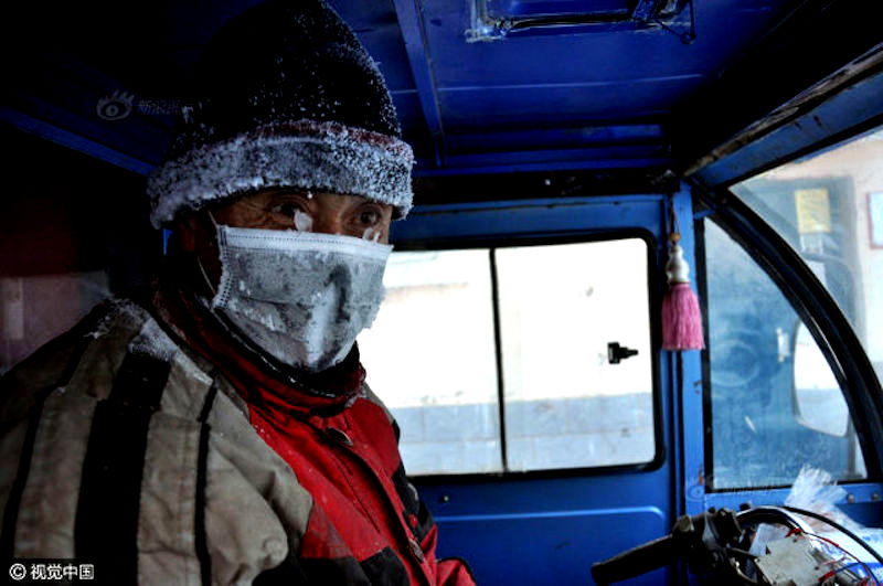 Street Sweeper in Mongolia Who Busts His Ass For $220 Will Make You Appreciate Life