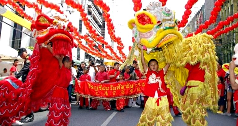 The Most Popular Lunar New Year Song Has a Dark History