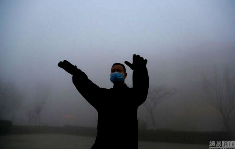 How Rich People in China Are Surviving the Toxic Smog