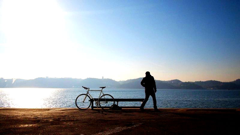 Chinese Man Bikes 1,242 Miles in 15 Days to See His Girlfriend on Her Birthday