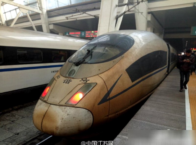 High-Speed Train Caked in God Knows What Reveals How Bad China’s Air Has Gotten