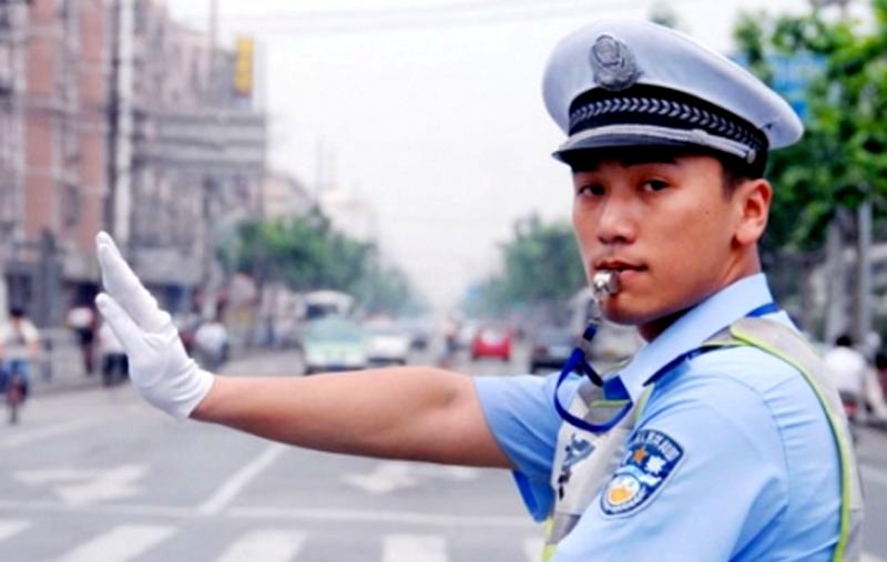 Rude Chinese Police Officers Sent to 5-Star Luxury Hotel to Learn Good Manners