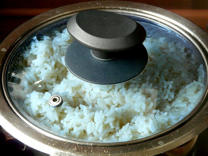 The Most Popular Way of Cooking Rice Could Be Killing You