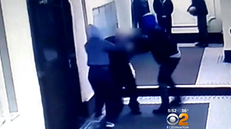 Bystanders Just Watch as Couple Brutally Attacks Chinese Food Delivery Man