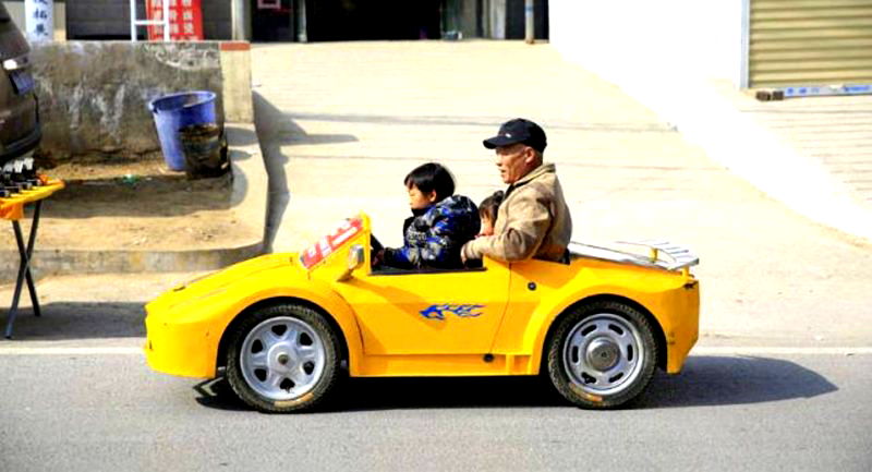 Chinese Grandpa Builds Fleet of Mini ‘Lamborghinis’ for Grandson