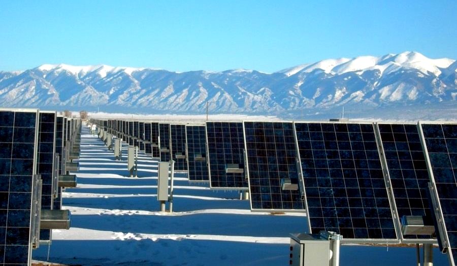 China is Now the World’s Top Generator of Solar Energy