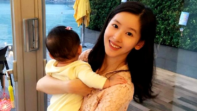 Young Chinese Mom Lands Huge Endorsement Deal After Milk Tea Photo Goes Viral
