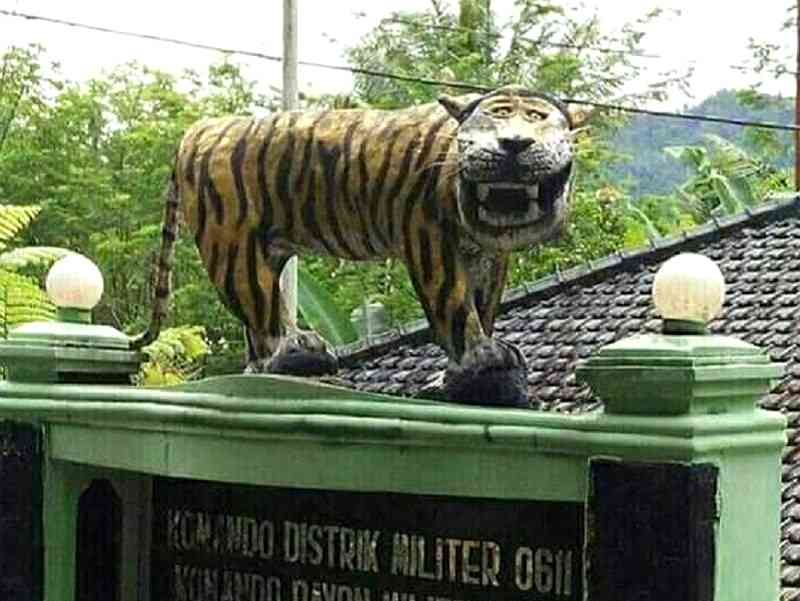 Indonesian Military Bullied into Destroying Tiger Statue Because the Internet is Cruel