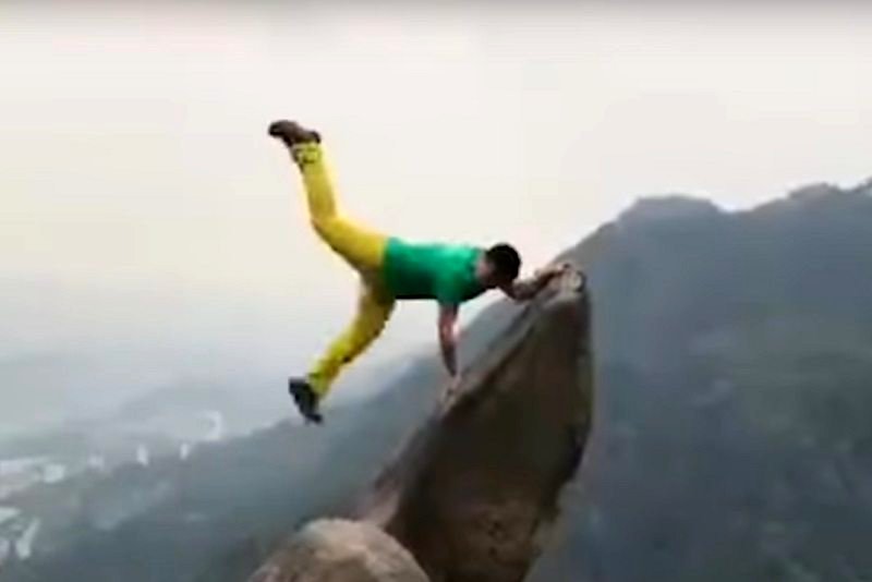 Chinese Hiker Falls Off a Cliff While Showing Off For the Camera