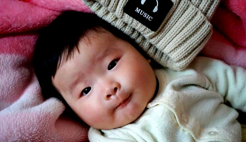 Psychologist Argues Chinese People Think Like 6-Month-Old Infants