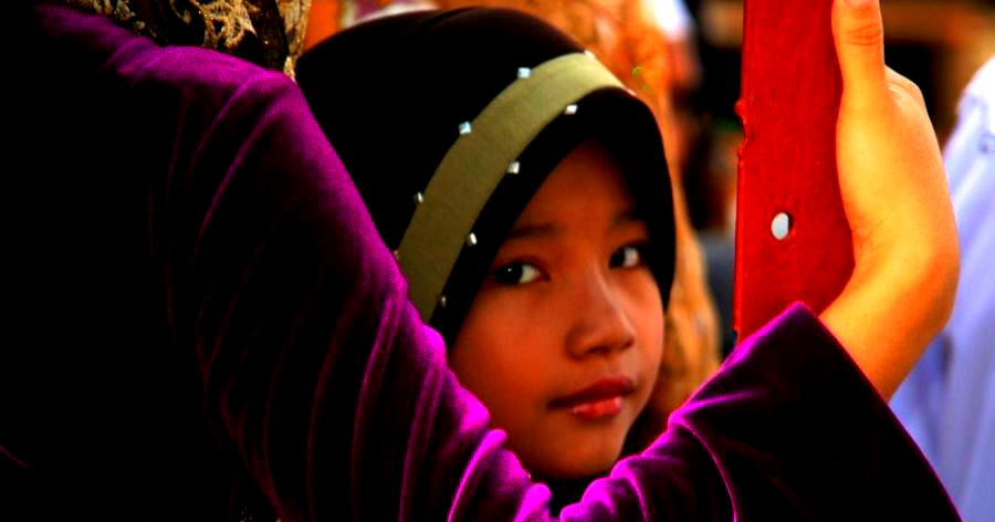 Young Girls’ Genitals are Still Being Mutilated in Indonesia