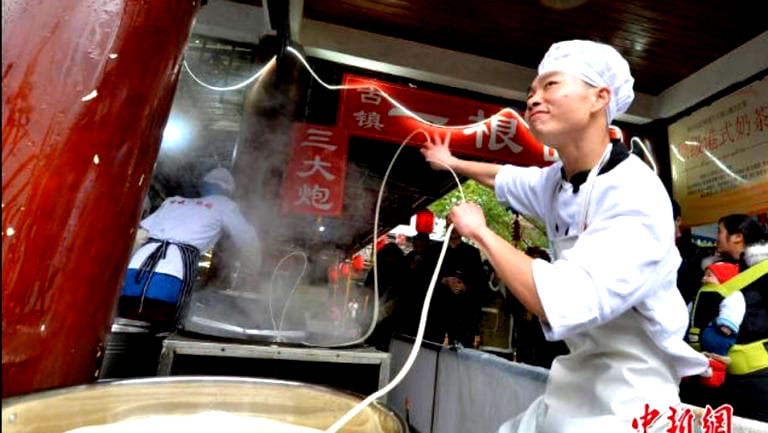 Dancing Noodle Vendor Quits Job Because Internet Fame Got in His Head, Boss Says