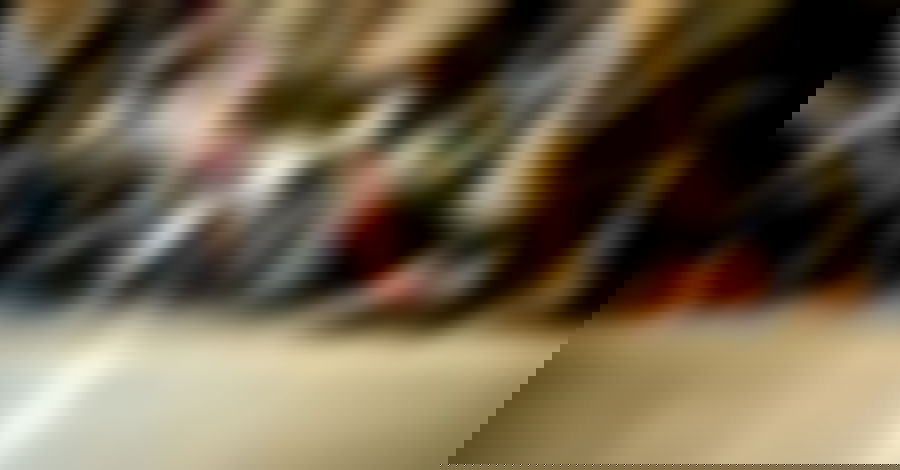 Pervert Rubs Indonesian Woman’s Thigh on Bus, Police Don’t Think It’s a Big Deal