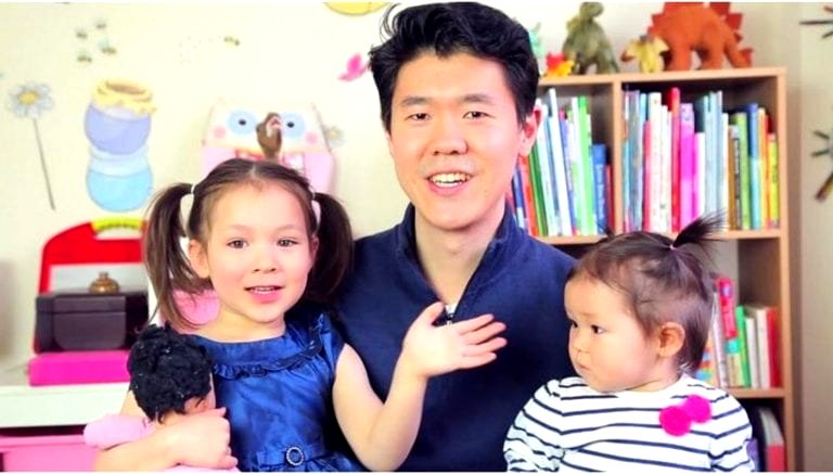Meet the Dad Who Taught His Daughter to Be Proud of Being Chinese