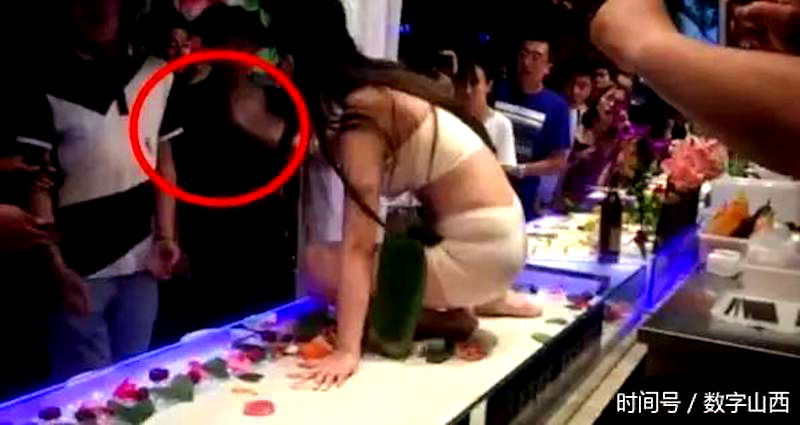 Sushi Model Beats Male Customer for Assaulting Her with Chopsticks