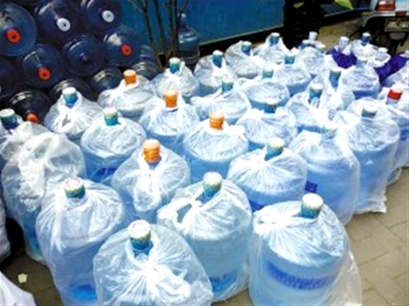 Man in China Busted for Making $22,000 Selling ‘Fake Water’