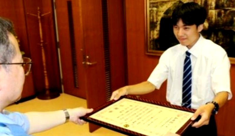 Japanese Student’s Kind Act Saves Little Girl From Horrible Child Abuse