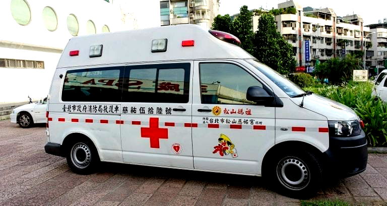 Taiwanese Homeowner Stops Rescuers From Saving Dying Man Because of Asian Superstition