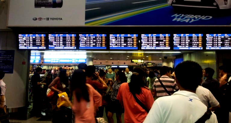 Burglar in China Captured After His Getaway Flight was Delayed at Airport