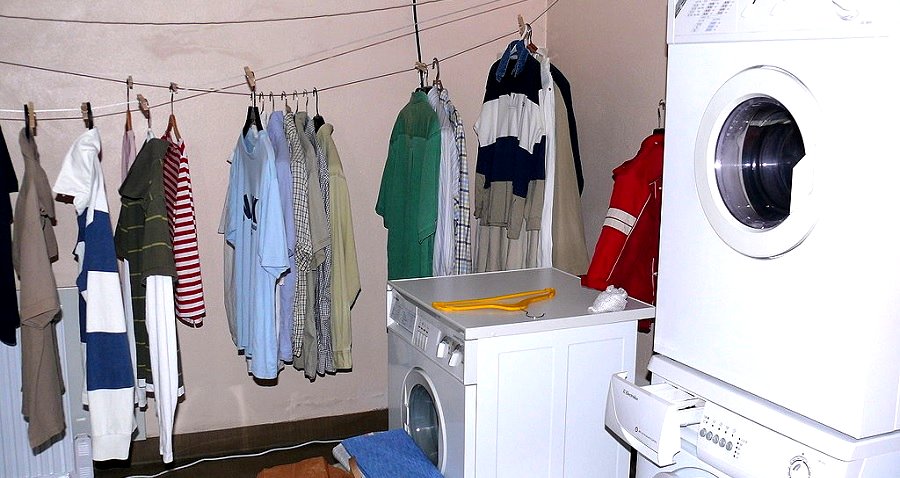 Japanese Woman Gets Culture Shock After Foreign Boyfriend Tells Her to Fold His Clothes
