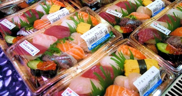 People Think Microwaving Store-Bought Sushi Will Make It Restaurant Quality