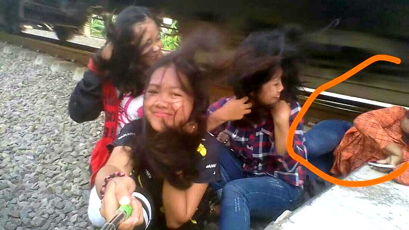 Indonesian Teen Gets Skull Cracked By Train While Taking Selfie With Friends