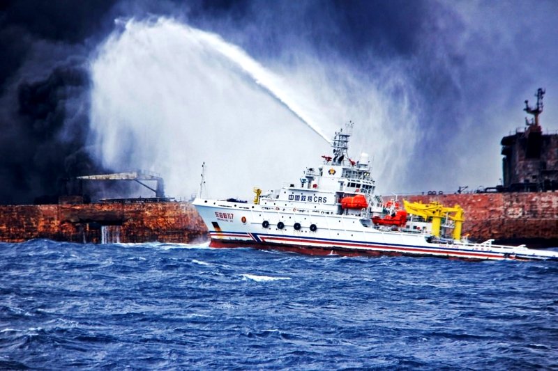 east china sea oil spill