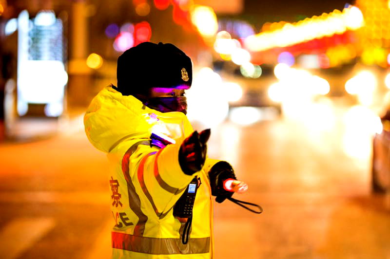 chinese policewoman