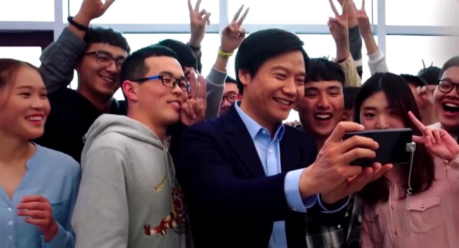 China’s Largest Phone Company Gives Their CEO a $1.5 Billion Bonus