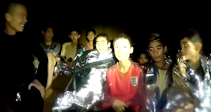 Thailand Celebrates as All 12 Boys and Coach Successfully Rescued From Flooded Cave