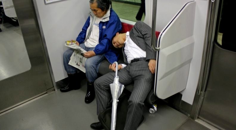 How Japanese Commuters Nap on the Subway and Still Wake Up at Their Stop