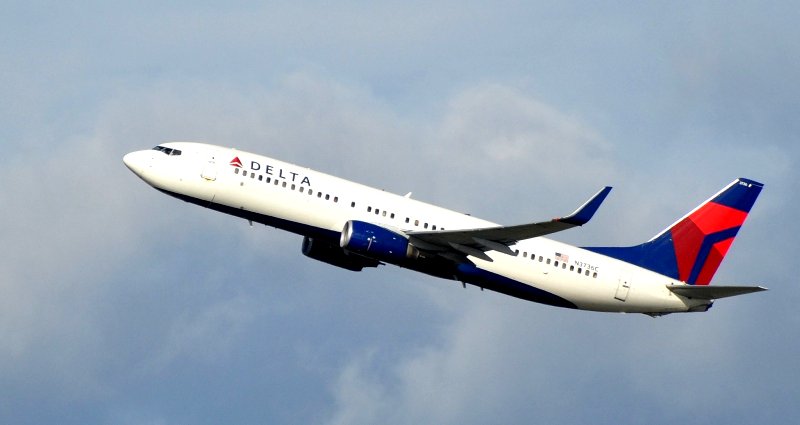 Former Employees Sue Delta Airlines for Firing Them After Speaking in Korean