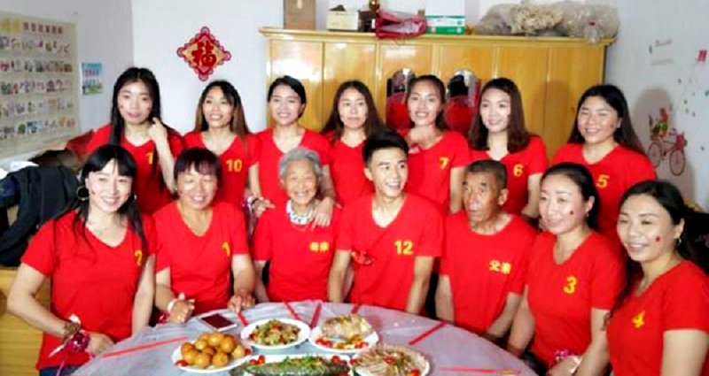Chinese Man’s Wedding Goes Viral After His 11 Sisters Pay for EVERYTHING