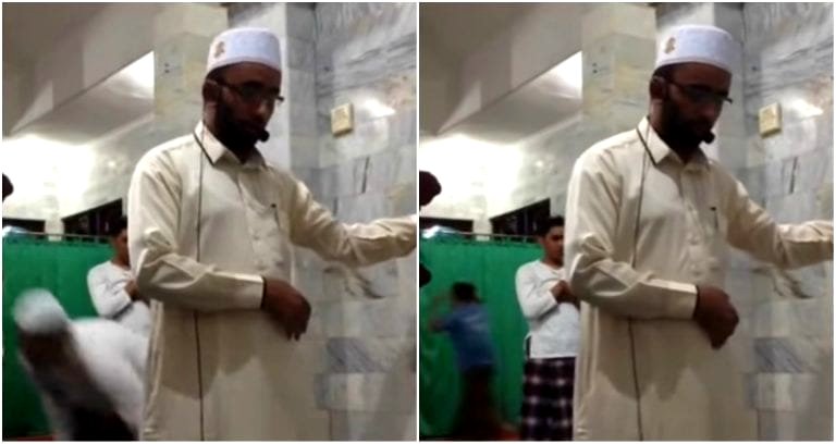 Viral Video Captures the Moment Deadly Earthquake Rattles Mosque in Indonesia