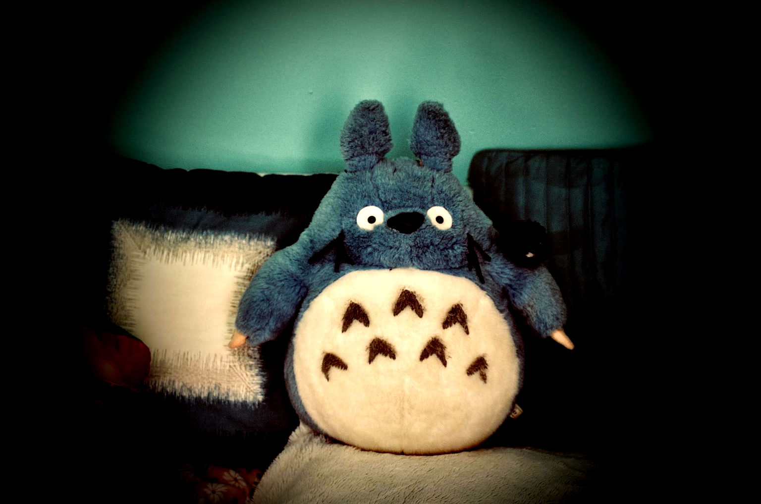 Fans Have a Dark Theory Behind the Story of Totoro