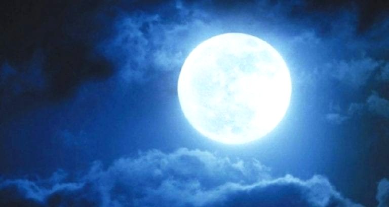 Chinese City Plans to Launch an ‘Artificial Moon’ By 2020 to Help Save Electricity