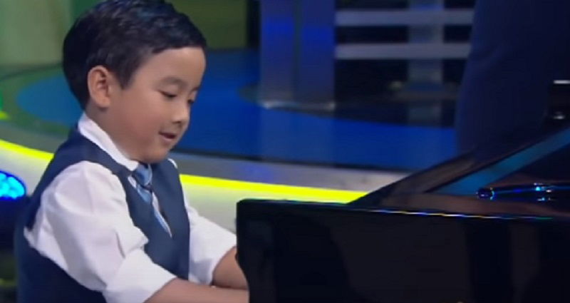 Piano Prodigy Yang Memainkan Beethoven danPiano Prodigy Yang Memainkan Beethoven dan  