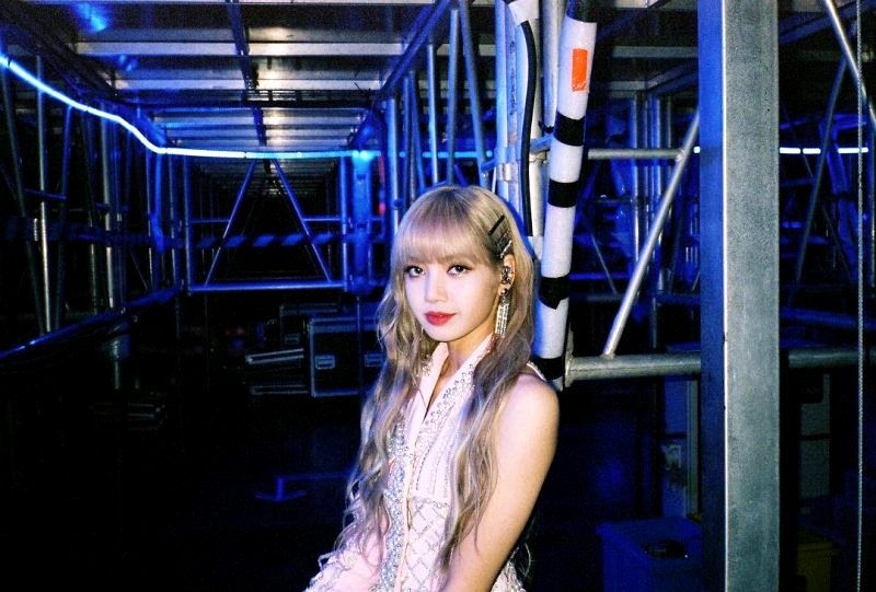 A Thai K-Pop star, Lisa, has become the target of racist attacks on social media.