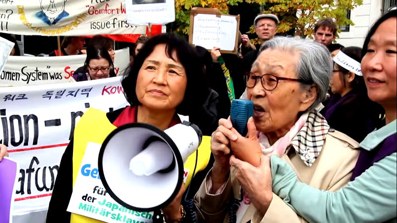 Kim Bok-Dong, a vocal “comfort woman” who gained international fame for her human rights activism and for raising awareness on sex slavery issues, dies at the age of 92.