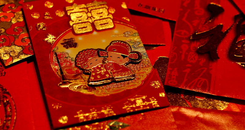 Woman Breaks Up With Boyfriend Because His Red Envelope for Her Parents Didn’t Have Enough Money