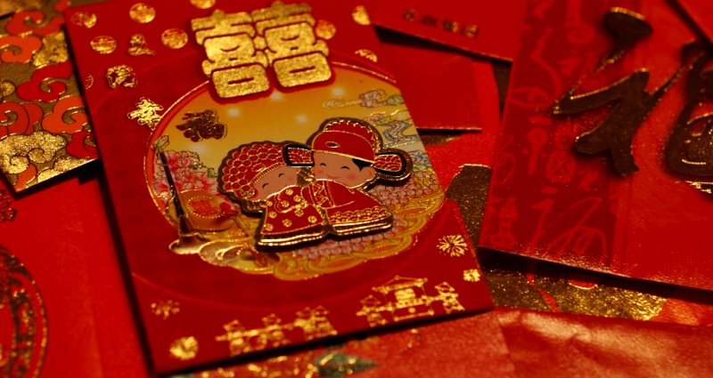 Woman Breaks Up With Boyfriend Because His Red Envelope for Her Parents Didn’t Have Enough Money