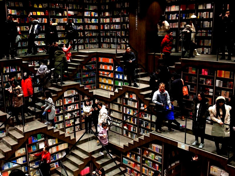 Chongqing, China is welcoming a new store that will surely blow the minds of bookworms.