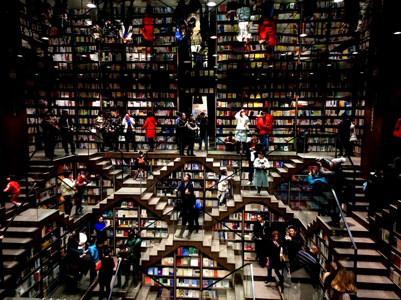 Chongqing, China is welcoming a new store that will surely blow the minds of bookworms.