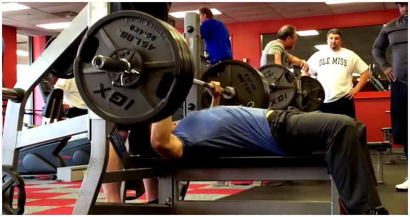 Meet the Asian Man Who Can Bench Press Over 250% His Own Weight