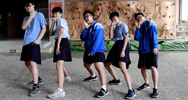 Taiwan High School’s New Dress Code Allows Boys to Wear Skirts