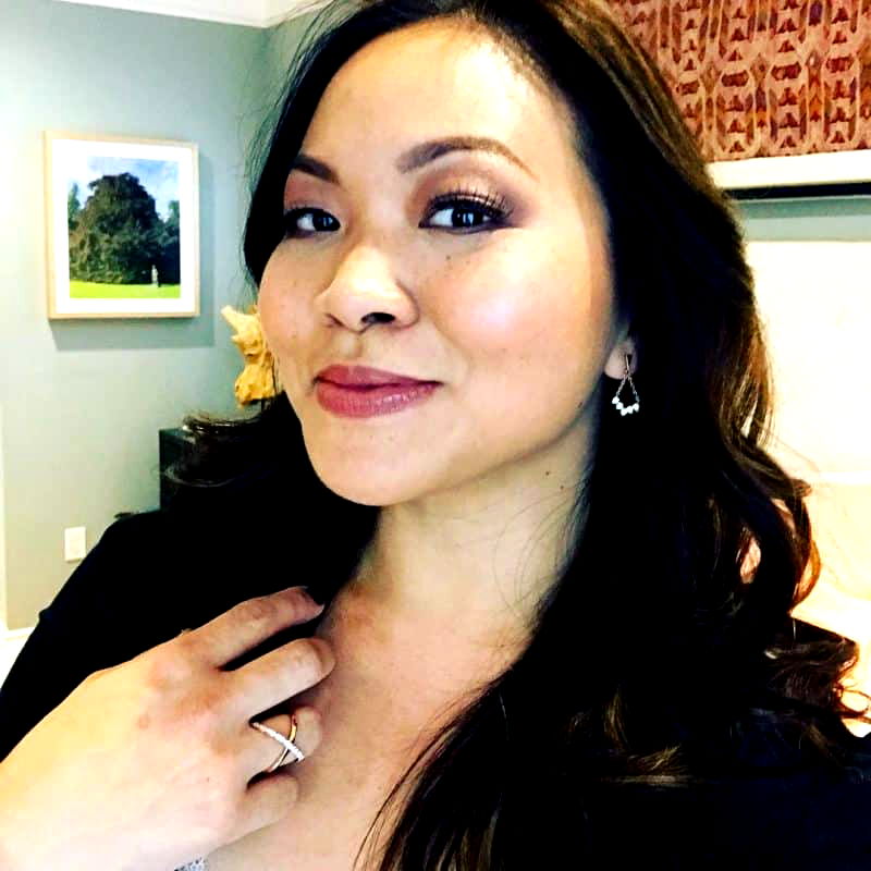 “Crazy Rich Asians” director Jon M. Chu published an open letter in solidarity with Adele Lim, one of the film’s two screenwriters who decided to leave the sequels after being offered significantly less than her co-writer.