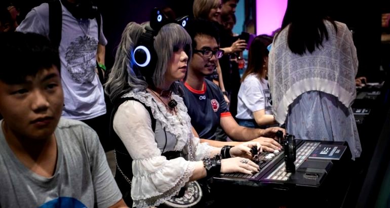 Chinese Teens Under 18 Now Banned From Online Gaming After 10 P.M., Says Government Curfew