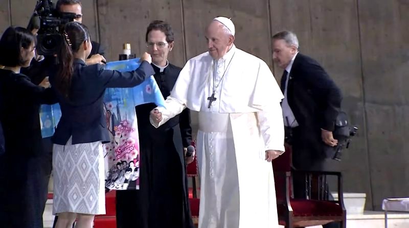 Pope Francis received a coat designed with a figure of himself anime-style as a gift in his Japan trip on Monday.