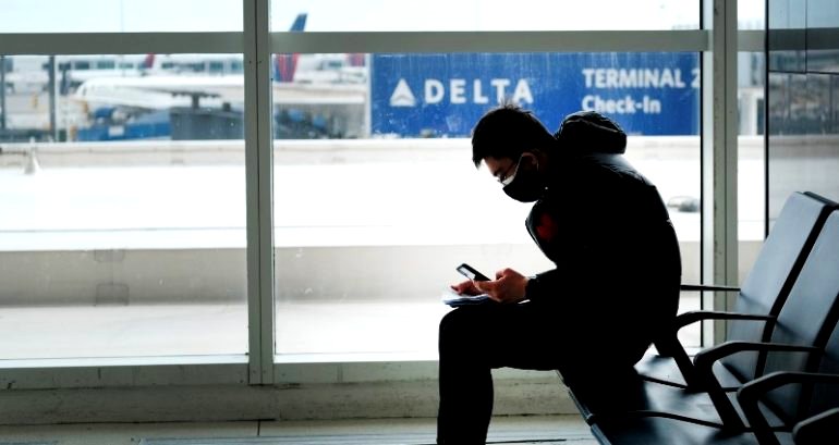 Delta, American, United Suspend All Flights to China Amid Coronavirus Outbreak